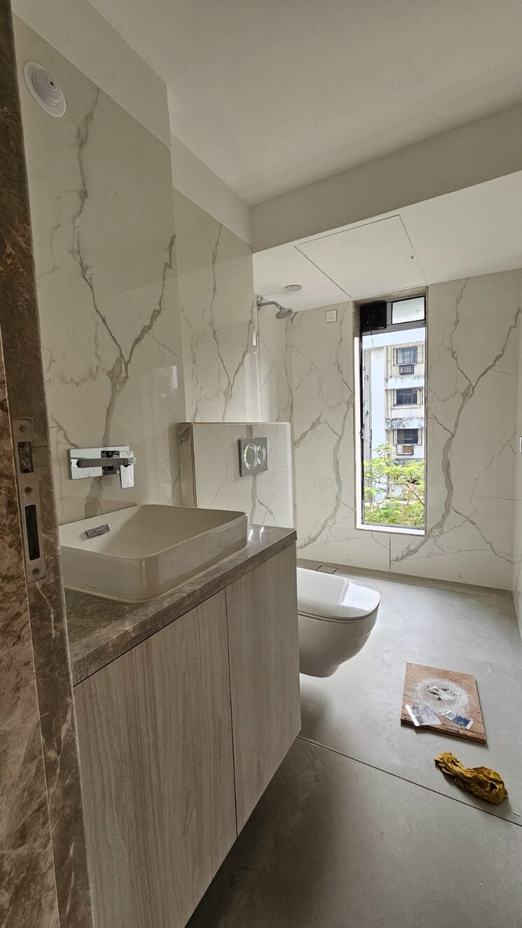 Bathroom, juhu-scheme 4 Bedroom 1700 Sq.Ft. Apartment In Juhu Mumbai 8084605