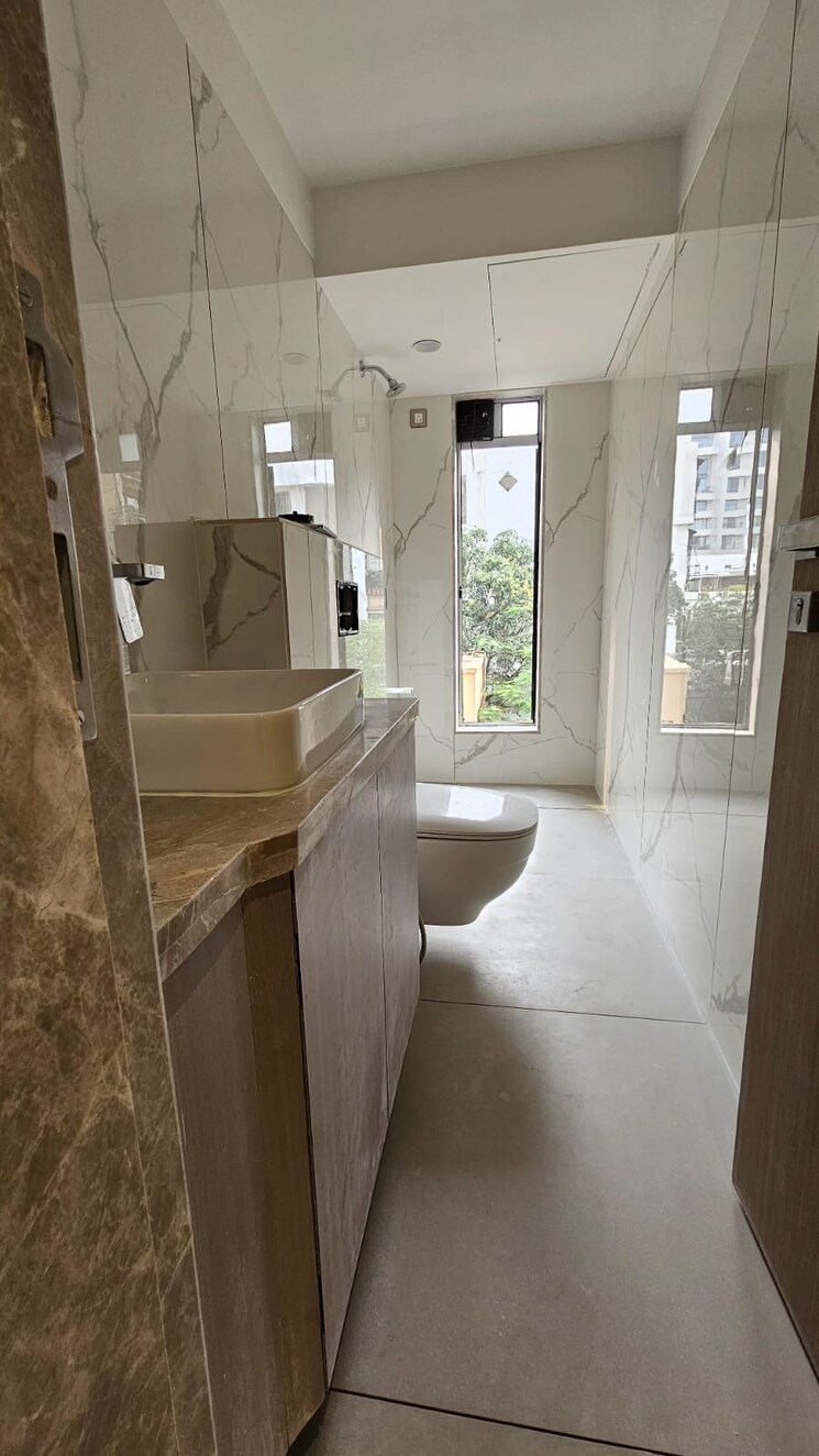 Bathroom, juhu-scheme 4 Bedroom 1700 Sq.Ft. Apartment In Juhu Mumbai 8084605