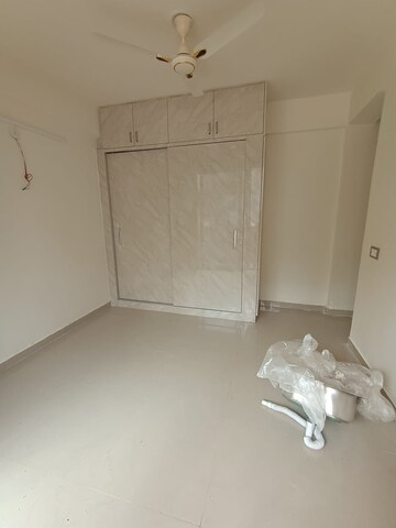 Room in 3 BHK Apartment at ROF Aalayas, Sector 102 – for Rent