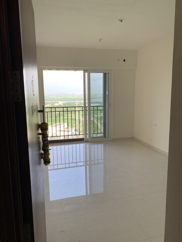 Room in 1 BHK Apartment at Vijay Orovia, Ghodbunder Road – for Sale