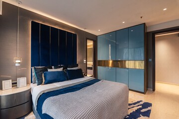 Bedroom in 4 BHK Apartment at Kalpataru Magnus, Bandra East – for Sale