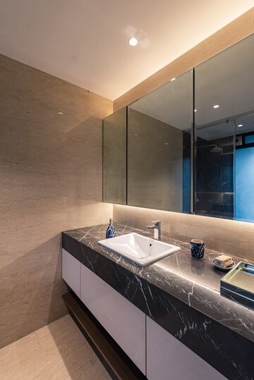 Bathroom in 4 BHK Apartment at Kalpataru Magnus, Bandra East – for Sale
