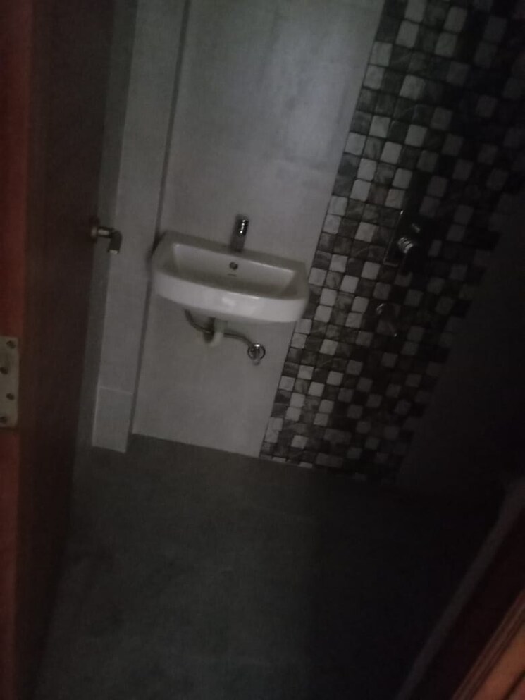 Bathroom, manikonda 2 Bedroom 870 Sq.Ft. Apartment In Manikonda Hyderabad 8084827