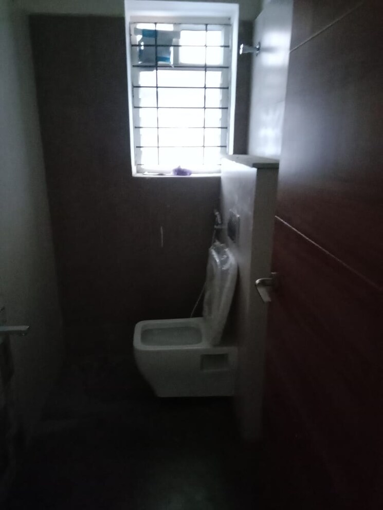 Bathroom, manikonda 2 Bedroom 870 Sq.Ft. Apartment In Manikonda Hyderabad 8084827