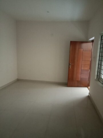 Room in 2 BHK Apartment at Manikonda – for Sale