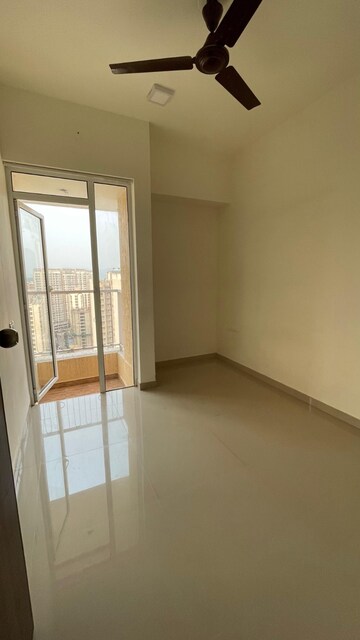 Room in 2 BHK Apartment at JP North Imperia Tower 2, Mira Road – for Rent