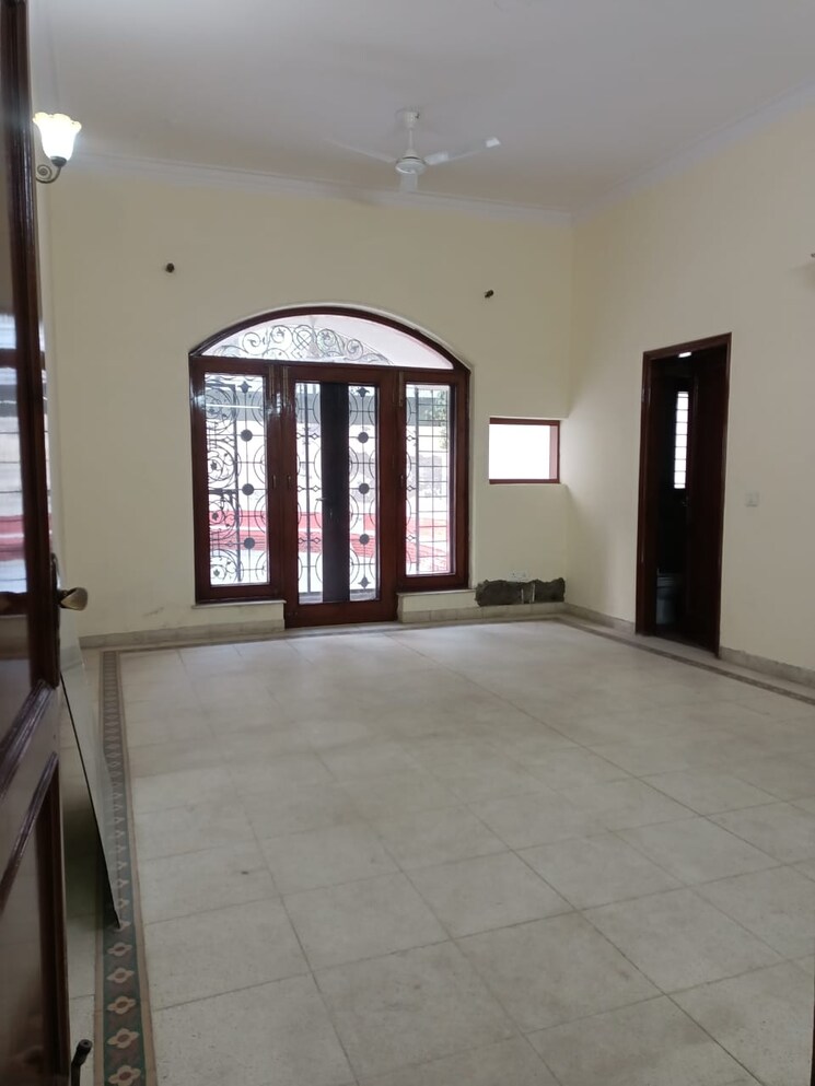 Room, ansal-sushant-lok-i 6+ Bedroom 813 Sq.Yd. Independent House In Sector 43 Gurgaon 8084751