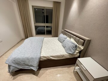 Bedroom in 2 BHK Apartment at Hiranandani Castle Rock, Powai – for Rent