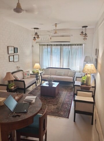 2 BHK Apartment For Rent in Bandra West