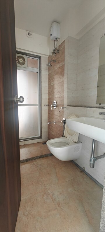 Master Bedroom in 1 BHK Apartment at Nahar Cayenne, Powai – for Rent