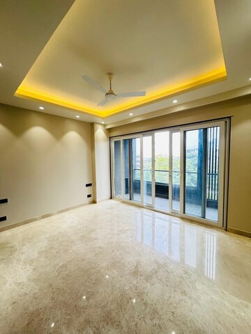 Room in 4 BHK Builder Floor at Palam Vihar Residents Association, Palam Vihar – for Rent