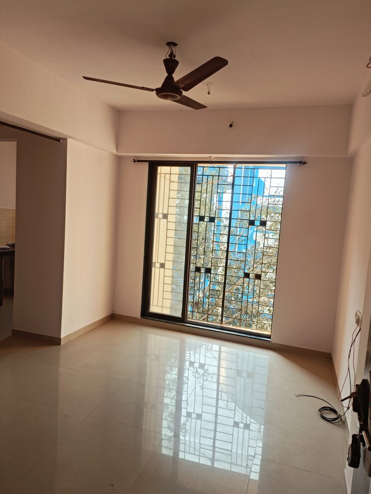 Room, green-square 1 Bedroom 317 Sq.Ft. Apartment In Kasarvadavali Thane 8084757