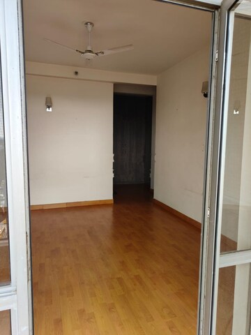 Room in 3 BHK Apartment at Godrej Aria, Sector 79 – for Rent