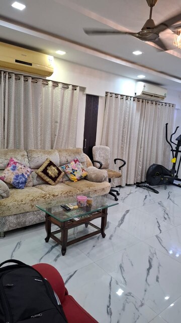 Master Bedroom in 2 BHK Apartment at Nahar Amrit Shakti, Chandivali – for Rent