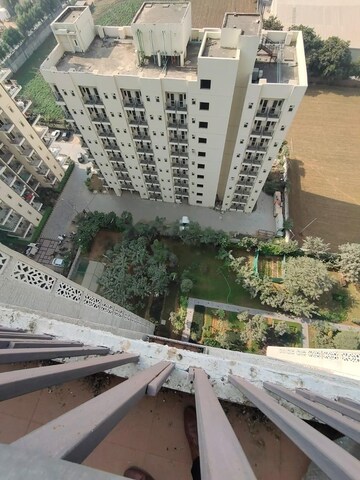 3 BHK Apartment – Exterior View View at Emaar Palm Hills, Sector 77 - for Rent