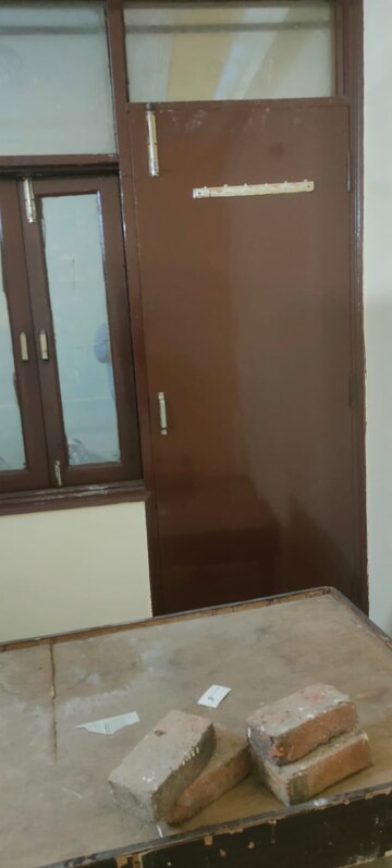 Room in 2 BHK Apartment at Freedom Fighters Enclave – for Rent