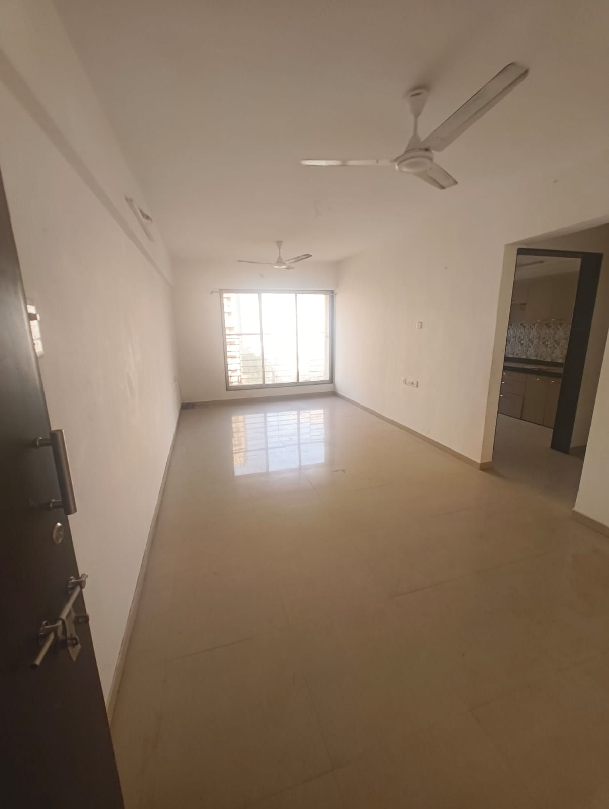 3 BHK + Pooja Room Apartment For Sale in SSD Goregaon Pearl CHSL