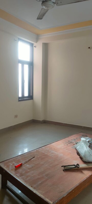Room in 2 BHK Apartment at Neb Sarai – for Rent