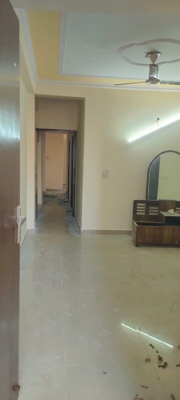 Room in 2 BHK Apartment at Neb Sarai – for Rent