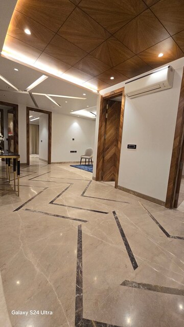 Room in 1 RK Builder Floor at Ansal Plaza Sector-23, Sector 23 – for Rent
