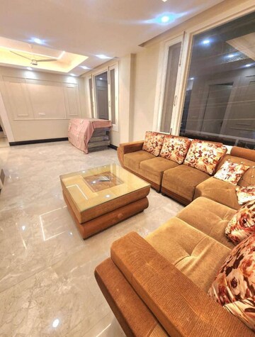 Living Room in 1 BHK Builder Floor at Ansal Plaza Sector-23, Sector 23 – for Rent
