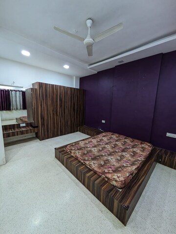 Bedroom in 2 BHK Apartment at Chinchwad – for Rent