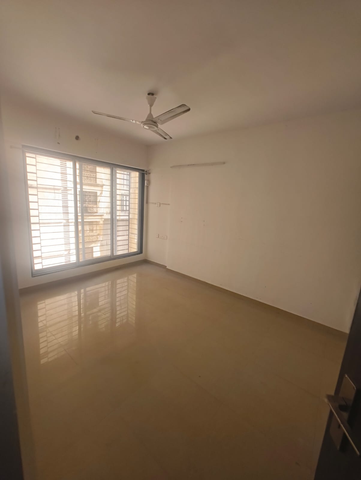3 BHK + Study Room 1225 Sq.Ft. Apartment in SSD Goregaon Pearl CHSL