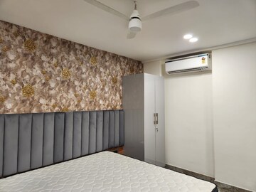 Room in 1 RK Builder Floor at Ansal Sushant Lok I, Sector 43 – for Rent