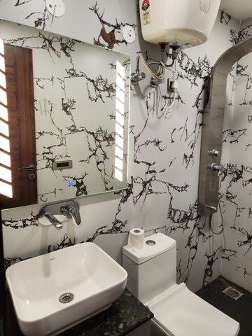 Team Area in 1 RK Builder Floor at Ansal Sushant Lok I, Sector 43 – for Rent