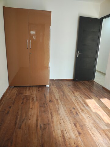 Furnished Amenities in 2.5 BHK Apartment at Signature Global Park 4 and 5, Sohna Sector 36 – for Rent