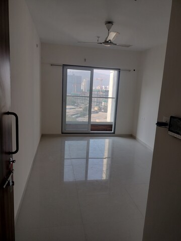 Room in 1 BHK Apartment at Ashar Axis, Majiwada – for Rent