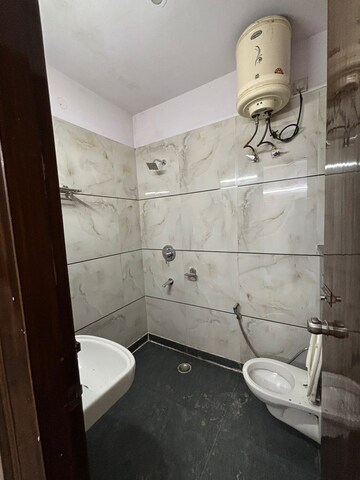 Bathroom in 2 BHK Builder Floor at Old Rajinder Nagar – for Rent