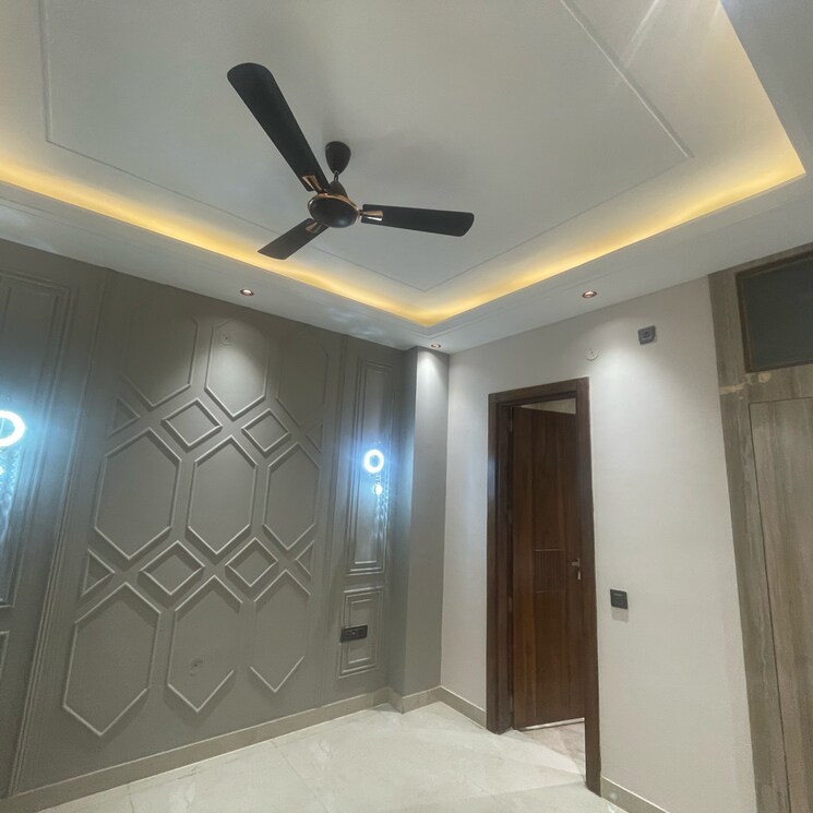 undefined, niti khand 4 Bedroom 143 Sq.Mt. Builder Floor In Niti Khand Ghaziabad 8085112