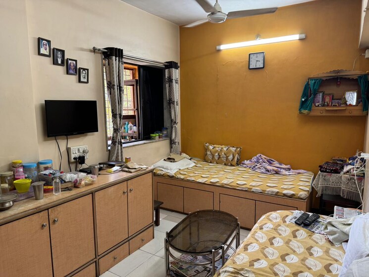 Bedroom, kandivali east 4 Bedroom 2500 Sq.Ft. Apartment In Kandivali East Mumbai 8085126