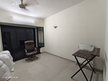 Room in 2 BHK Apartment at Tilak Nagar Building, Tilak Nagar – for Rent