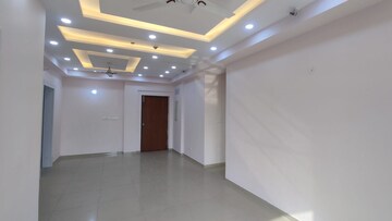 Room in 3 BHK Apartment at Moti Nagar – for Sale