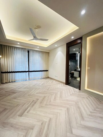 Bedroom in 3 BHK Builder Floor at Ansal Plaza Sector-23, Sector 23 – for Rent