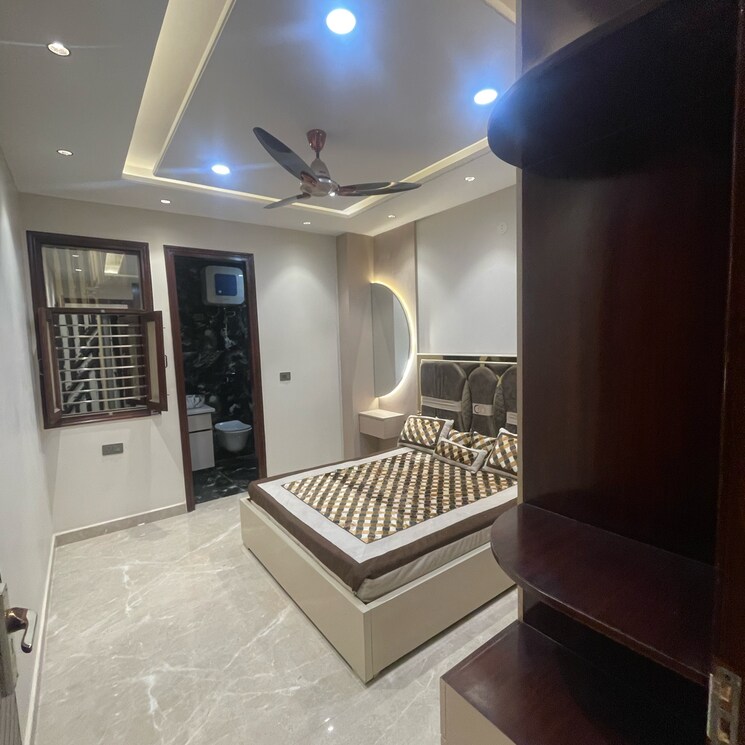 Living Room, niti khand 4 Bedroom 350 Sq.Mt. Builder Floor In Niti Khand Ghaziabad 8085139