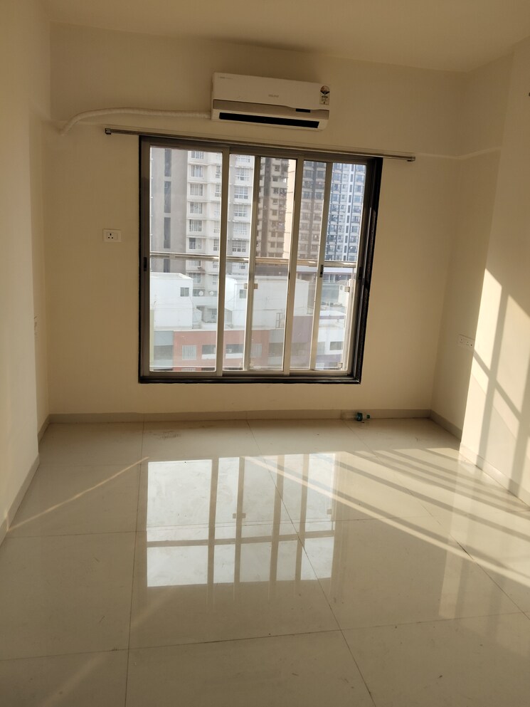 Room, khodiyaar-siddharth-nagar-shivam-chs 2 Bedroom 705 Sq.Ft. Apartment In Goregaon West Mumbai 8085159