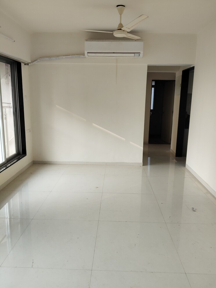 Room, khodiyaar-siddharth-nagar-shivam-chs 2 Bedroom 705 Sq.Ft. Apartment In Goregaon West Mumbai 8085159
