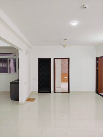 Room in 3 BHK Apartment at Brigade Cornerstone Utopia, Varthur – for Rent