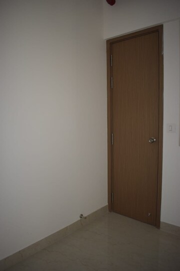 Room in 4 BHK Apartment at Supreme Estia Phase 1, Baner – for Rent