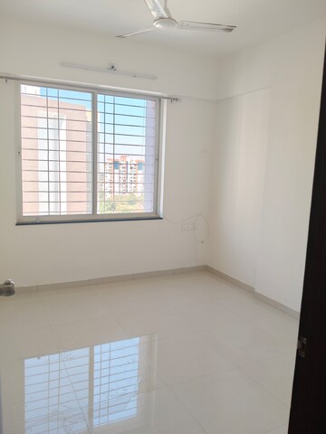 Room in 2 BHK Apartment at Mahesh El Regalo, Undri – for Rent