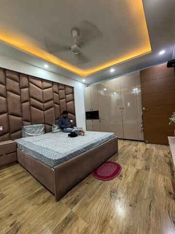 Bedroom in 3 BHK Apartment at Saket – for Rent