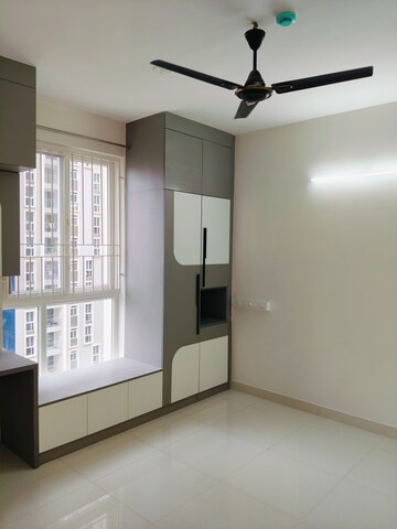 Room in 3 BHK Apartment at Brigade Cornerstone Utopia, Varthur – for Rent
