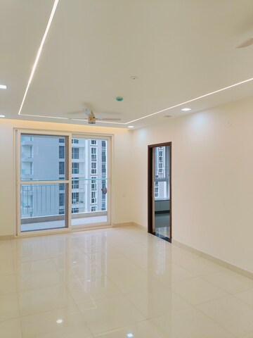 Room in 3 BHK Apartment at Brigade Cornerstone Utopia, Varthur – for Rent