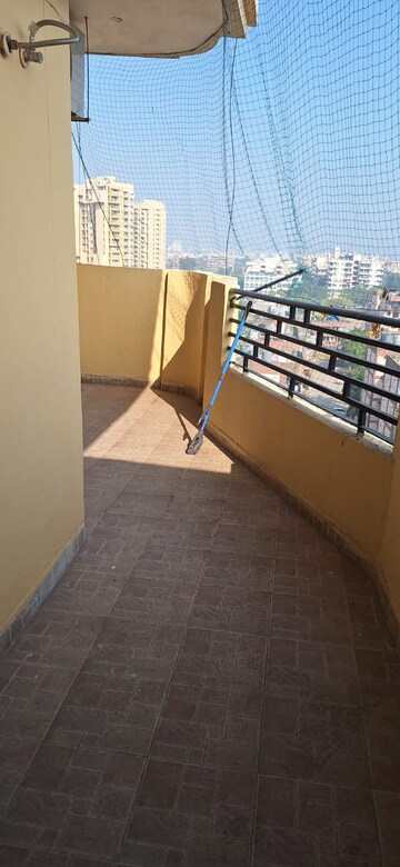 Staircase in 3.5 BHK Apartment at Sector 20 – for Rent