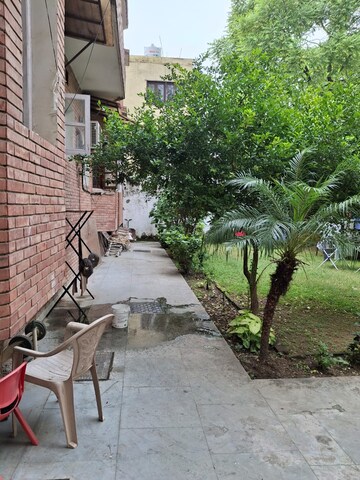 6+ BHK Independent House – Exterior View View at Green Park Extension - for Sale