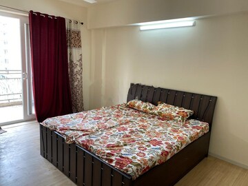 Bedroom in 3 BHK Apartment at DLF The Skycourt, Sector 86 – for Rent
