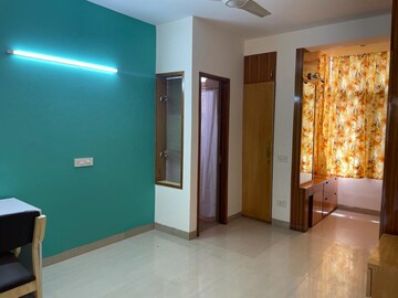 Room in 2 BHK Builder Floor at Lajpat Nagar – for Rent